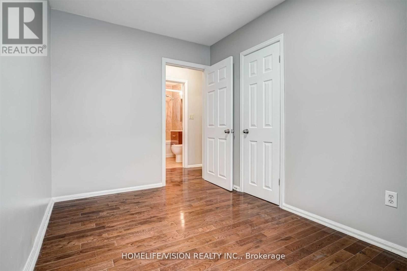 Photo 18 of Main 65 Ellington Drive E, Toronto ON