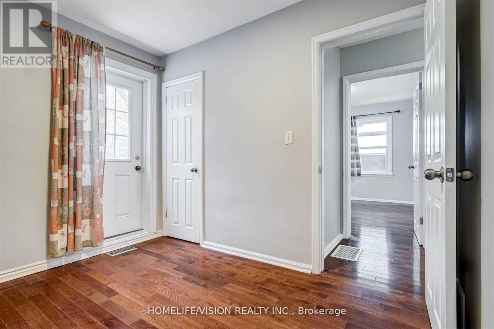 Photo 24 of Main 65 Ellington Drive E, Toronto ON
