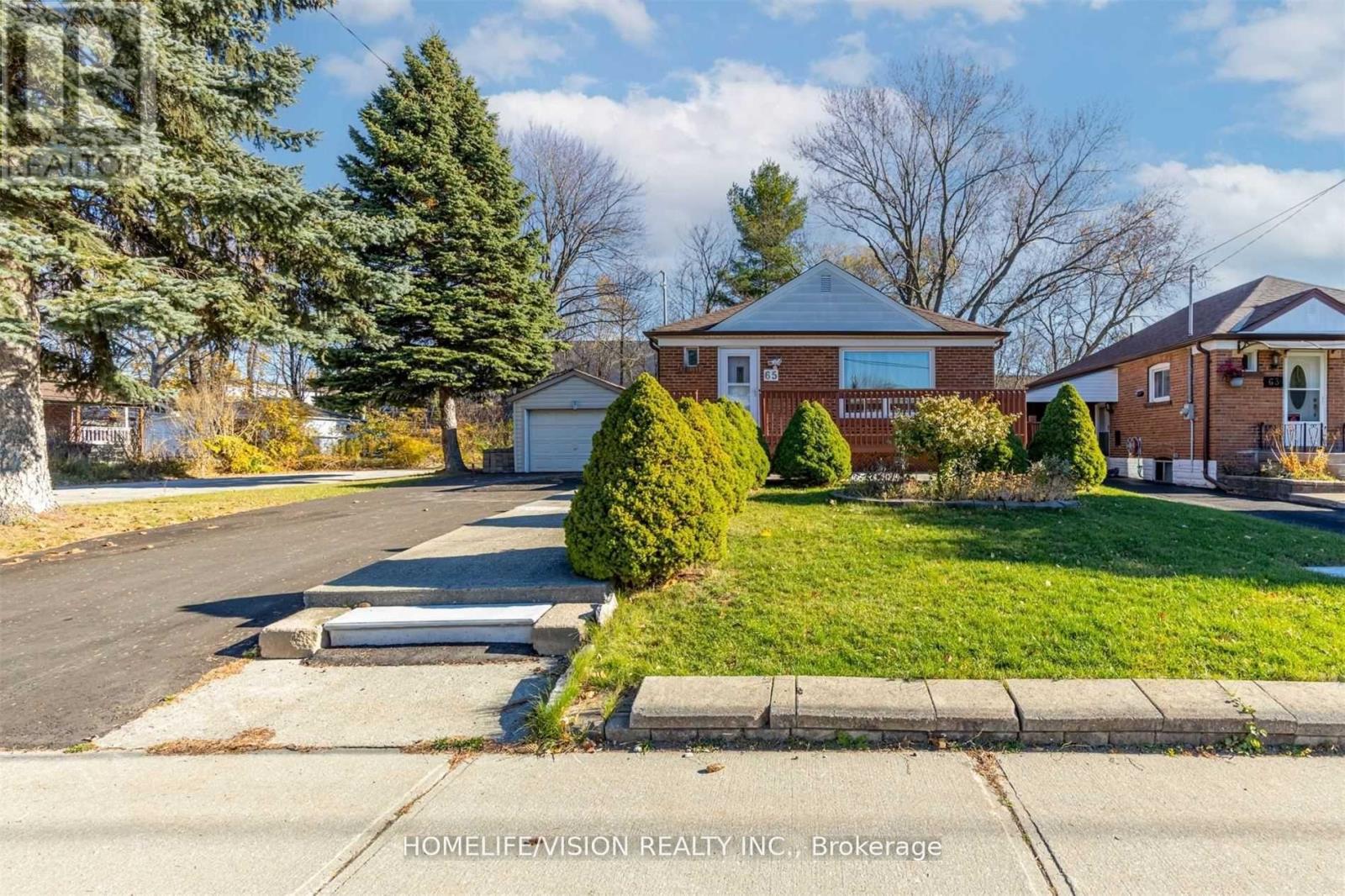 Photo 27 of Main 65 Ellington Drive E, Toronto ON