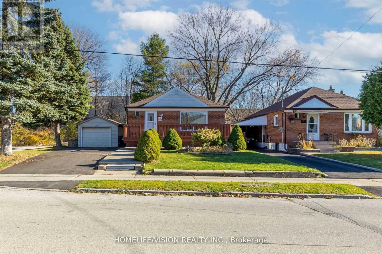 Photo 28 of Main 65 Ellington Drive E, Toronto ON