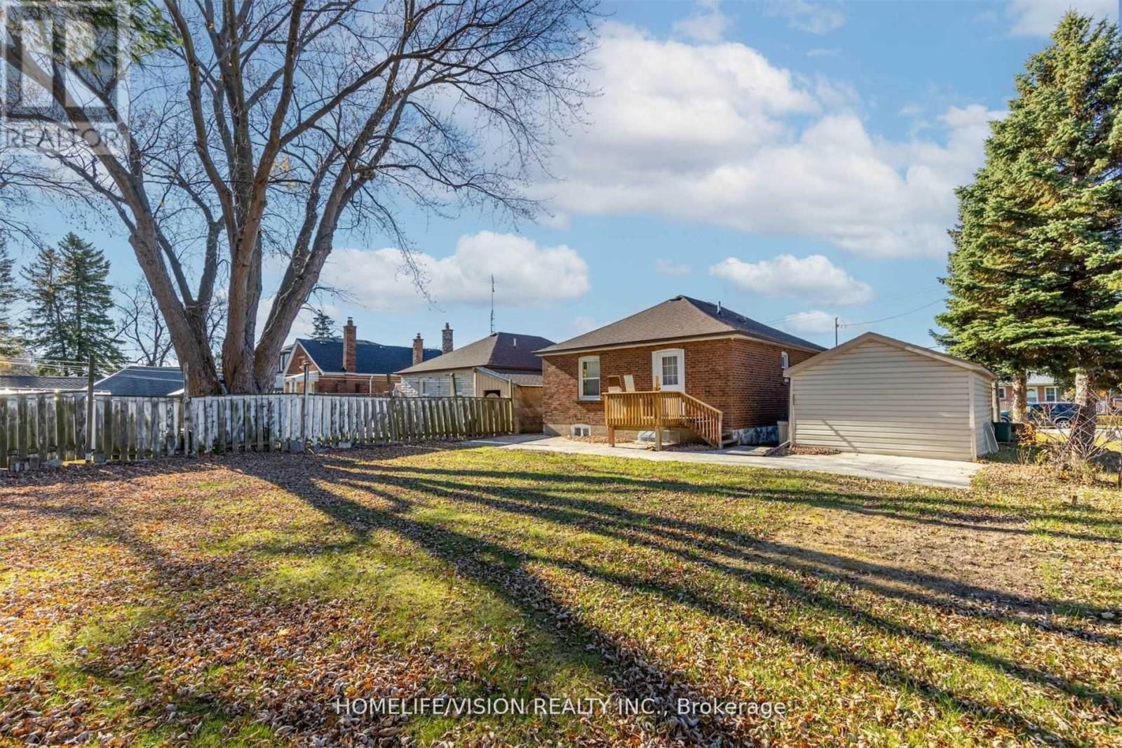 Photo 32 of Main 65 Ellington Drive E, Toronto ON