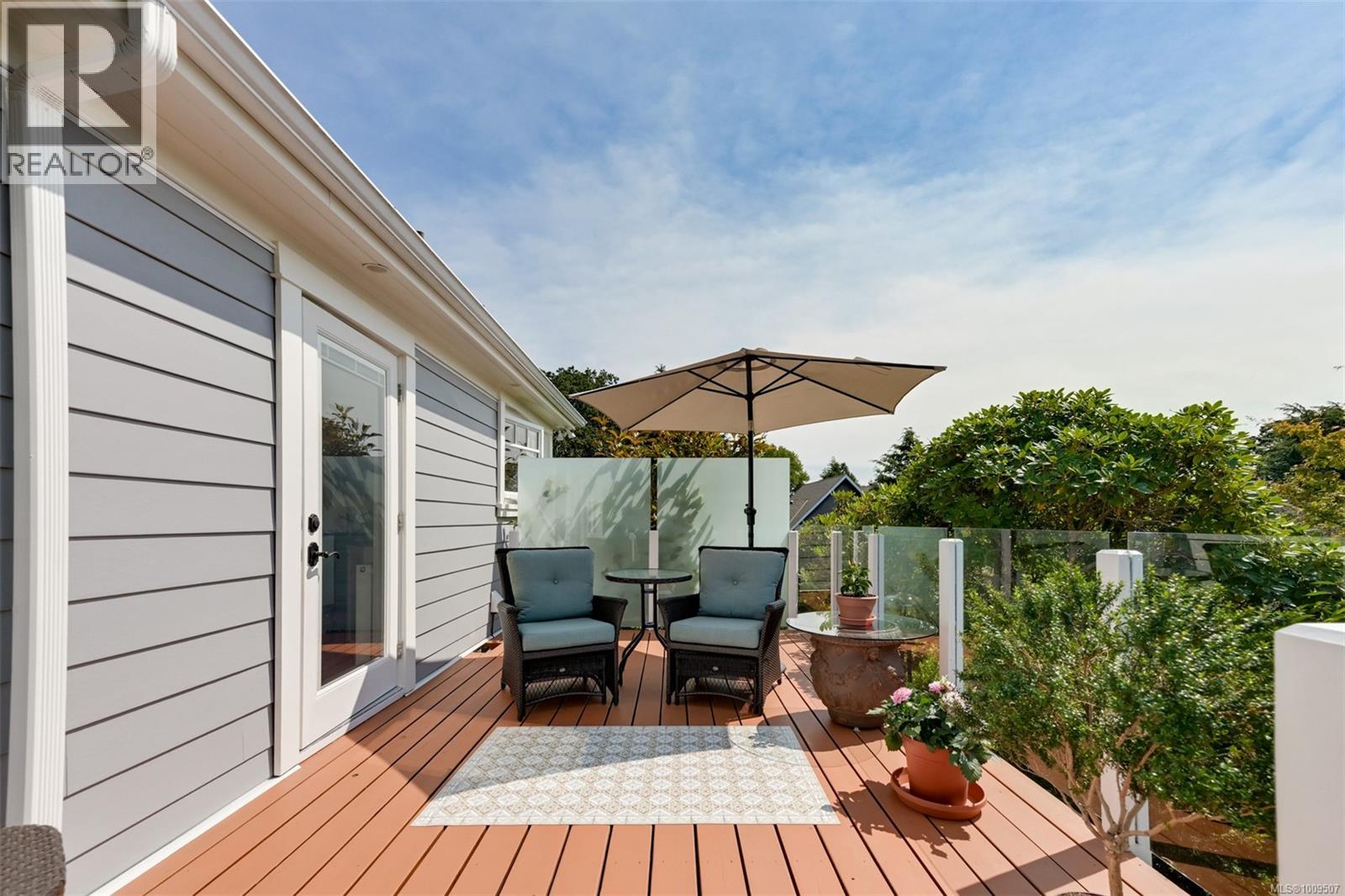 Single Family House Character for Sale in  Despard Ave Victoria 