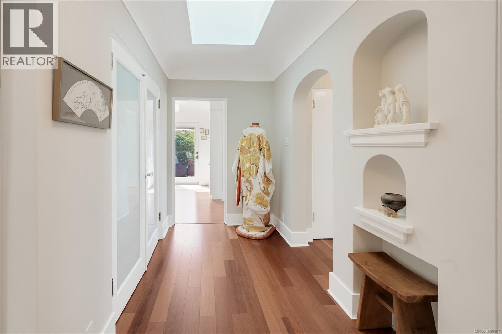 Single Family House Character for Sale in  Despard Ave Victoria 