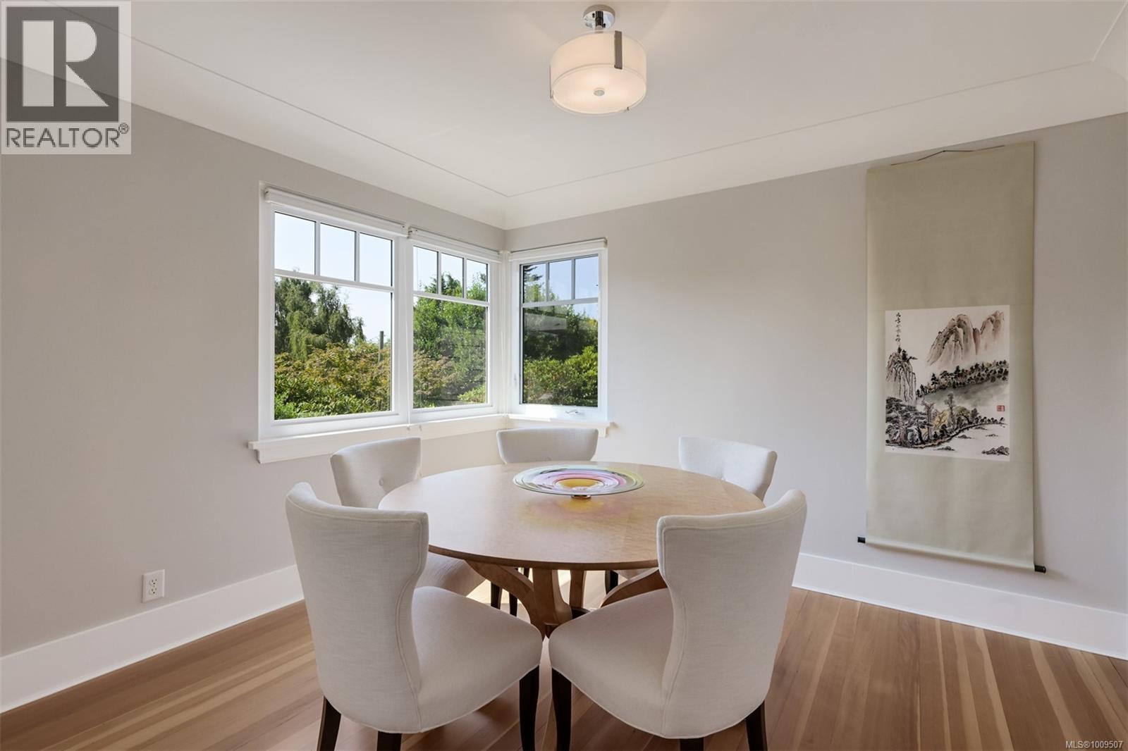 Single Family House Character for Sale in  Despard Ave Victoria 