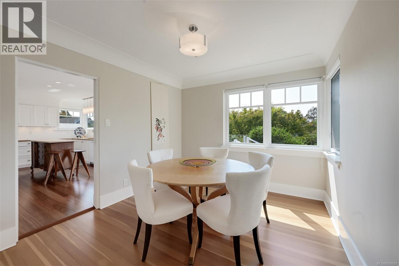 Single Family House Character for Sale in  Despard Ave Victoria 