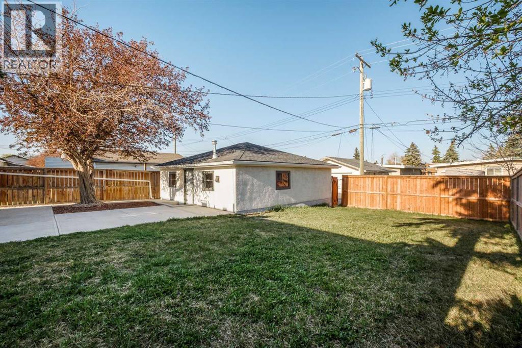 Single Family House Bungalow for Sale in  Travois Crescent NW Thorncliffe Calgary 