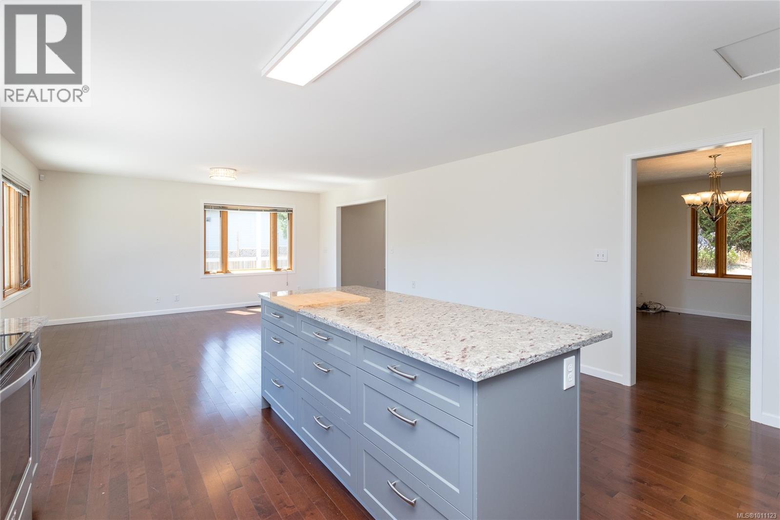  681 Lombard Drive, Metchosin