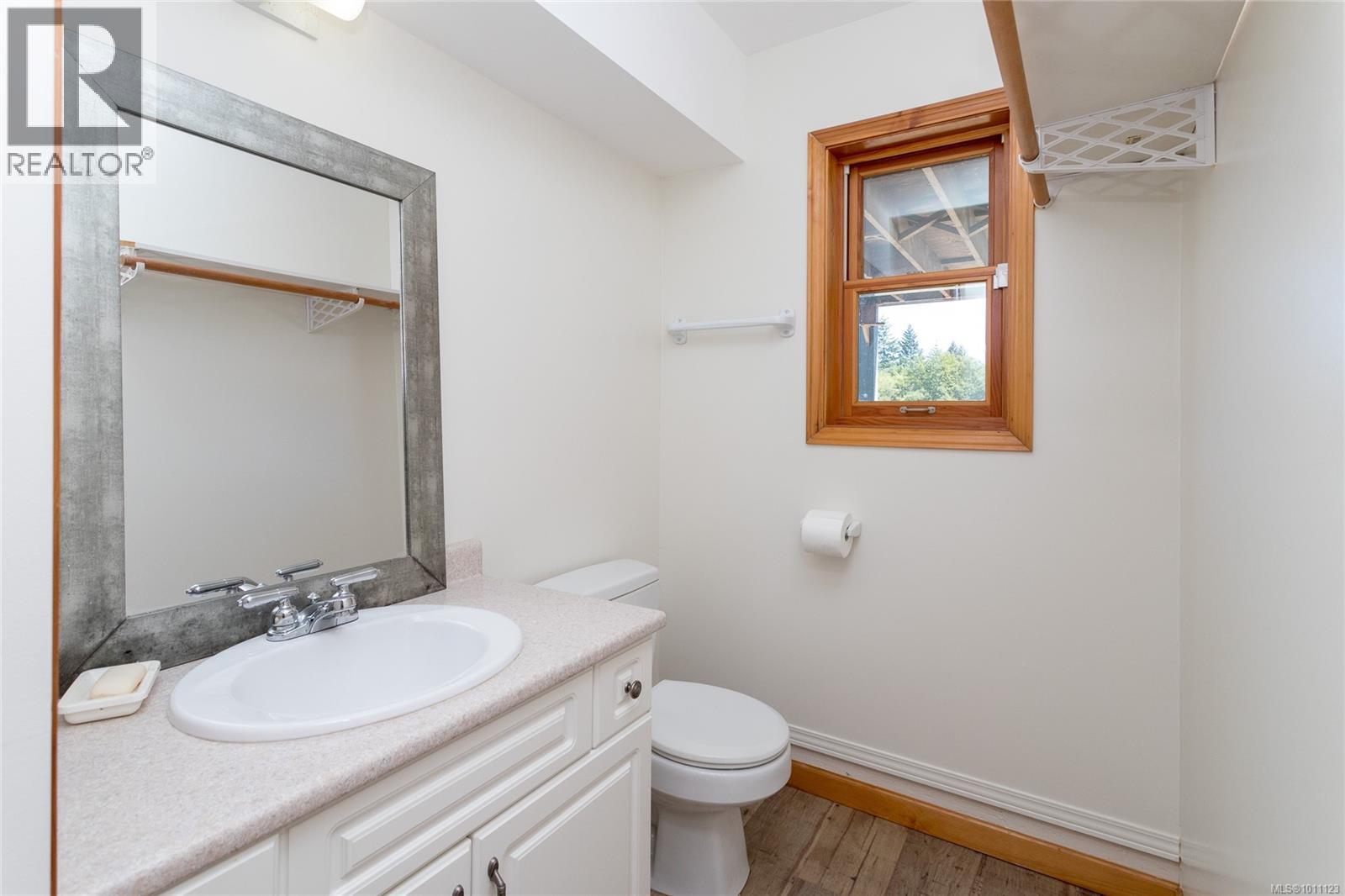  681 Lombard Drive, Metchosin