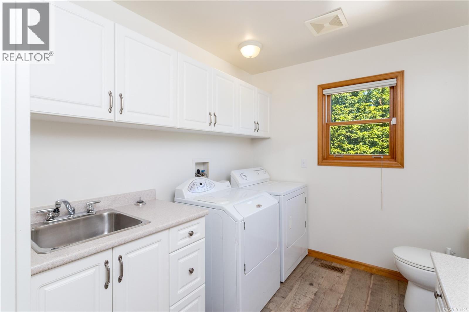  681 Lombard Drive, Metchosin