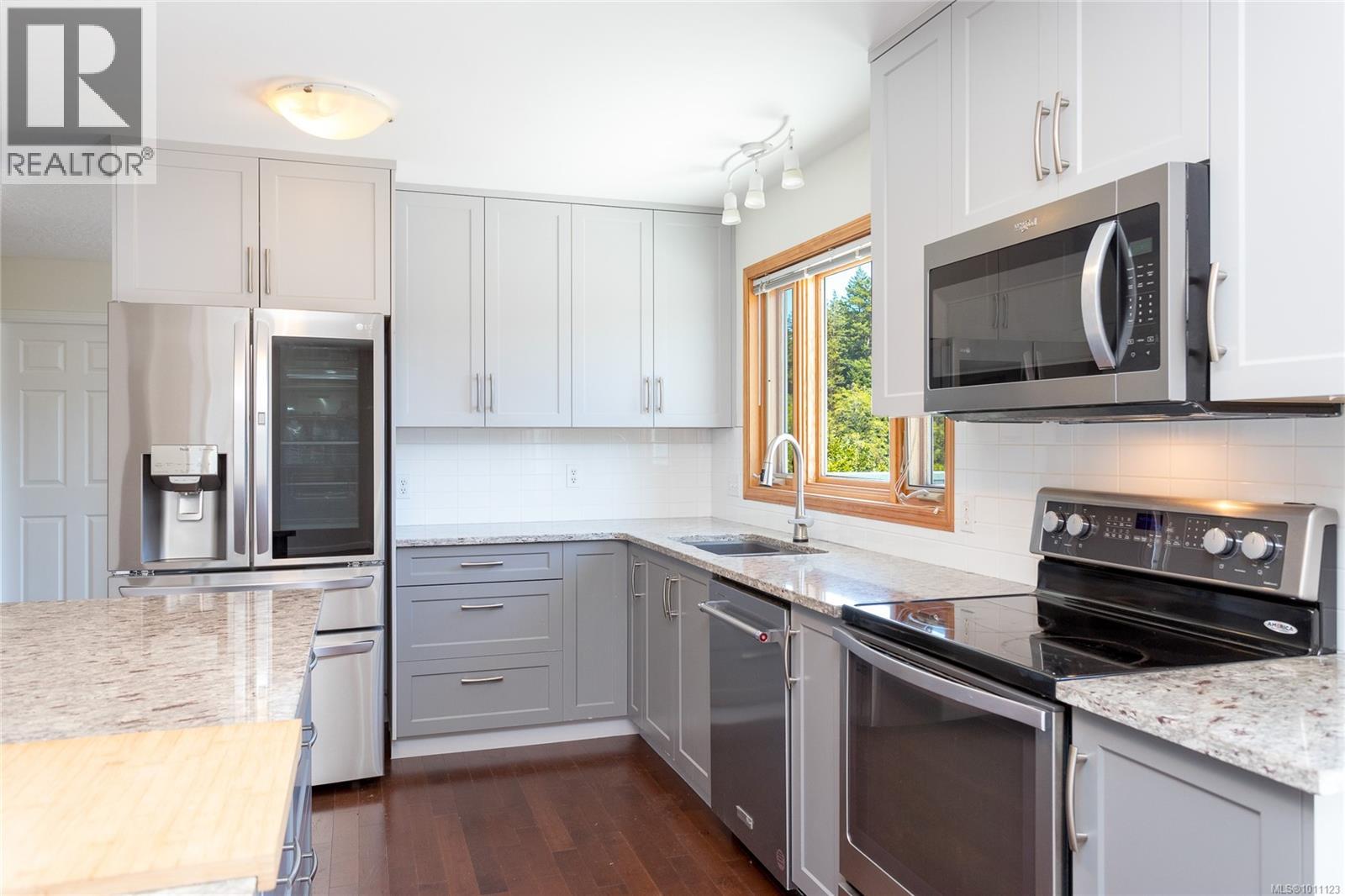  681 Lombard Drive, Metchosin
