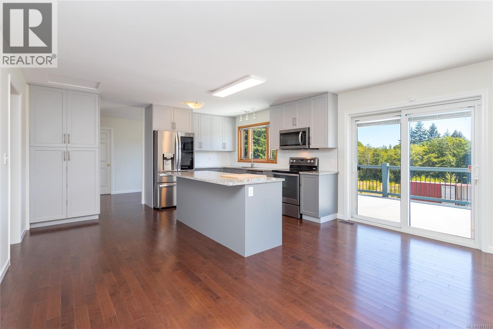  681 Lombard Drive, Metchosin