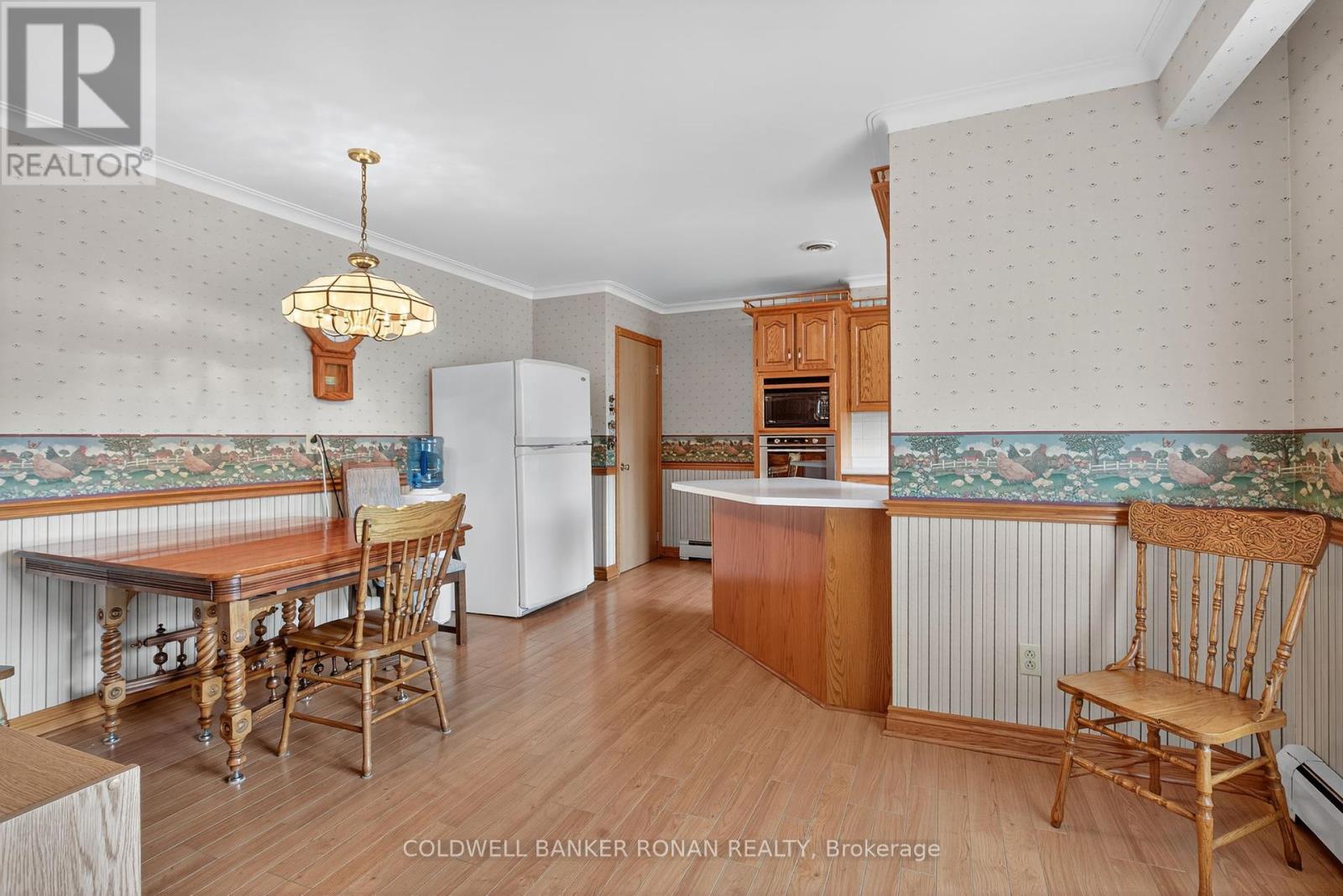Photo 13 of 8 Douglas Drive, New Tecumseth ON