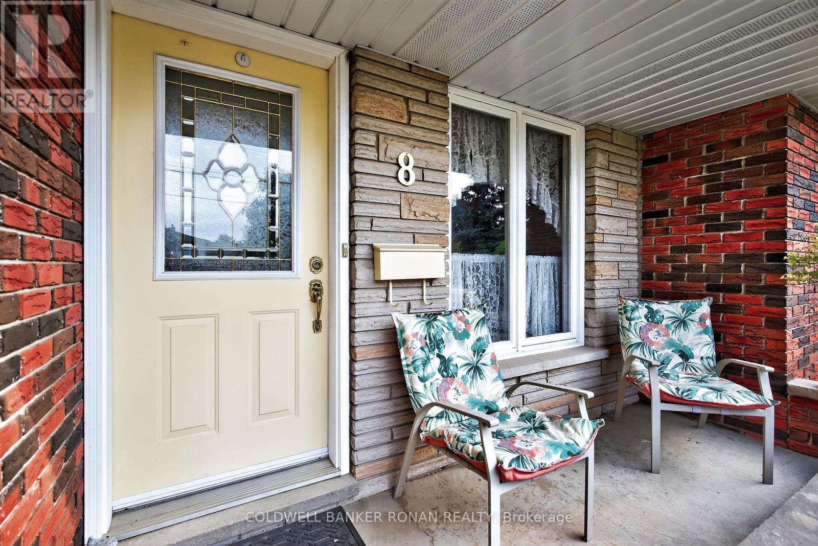 Photo 5 of 8 Douglas Drive, New Tecumseth ON