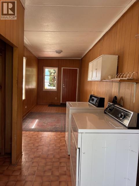 Photo 14 of 218 23rd Avenue S, Creston BC