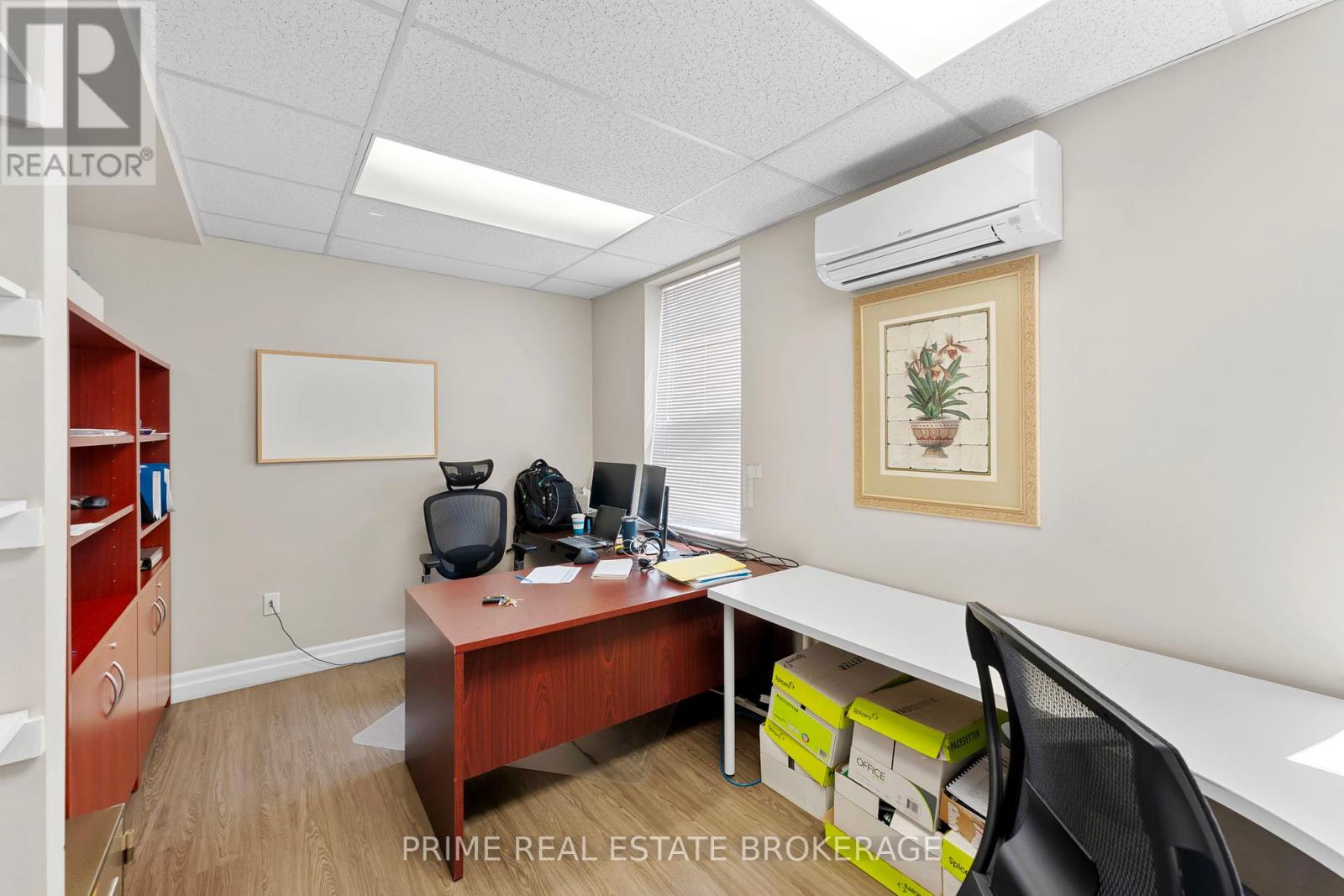 Photo 12 of 580 Waterloo Street E, London East ON