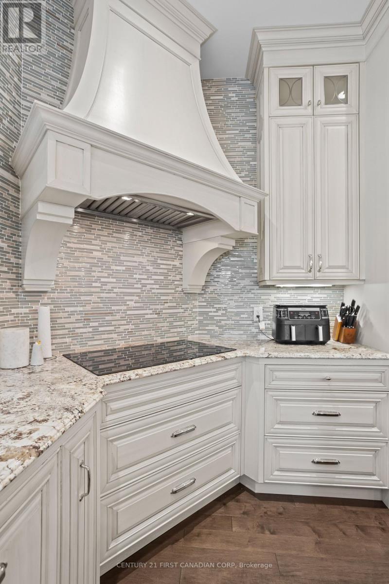 Photo 11 of 547 Crestwood Drive, London South ON