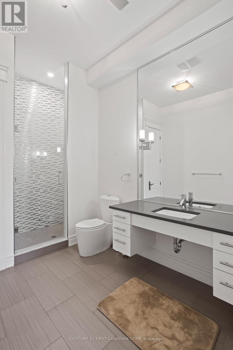 Photo 21 of 547 Crestwood Drive, London South ON