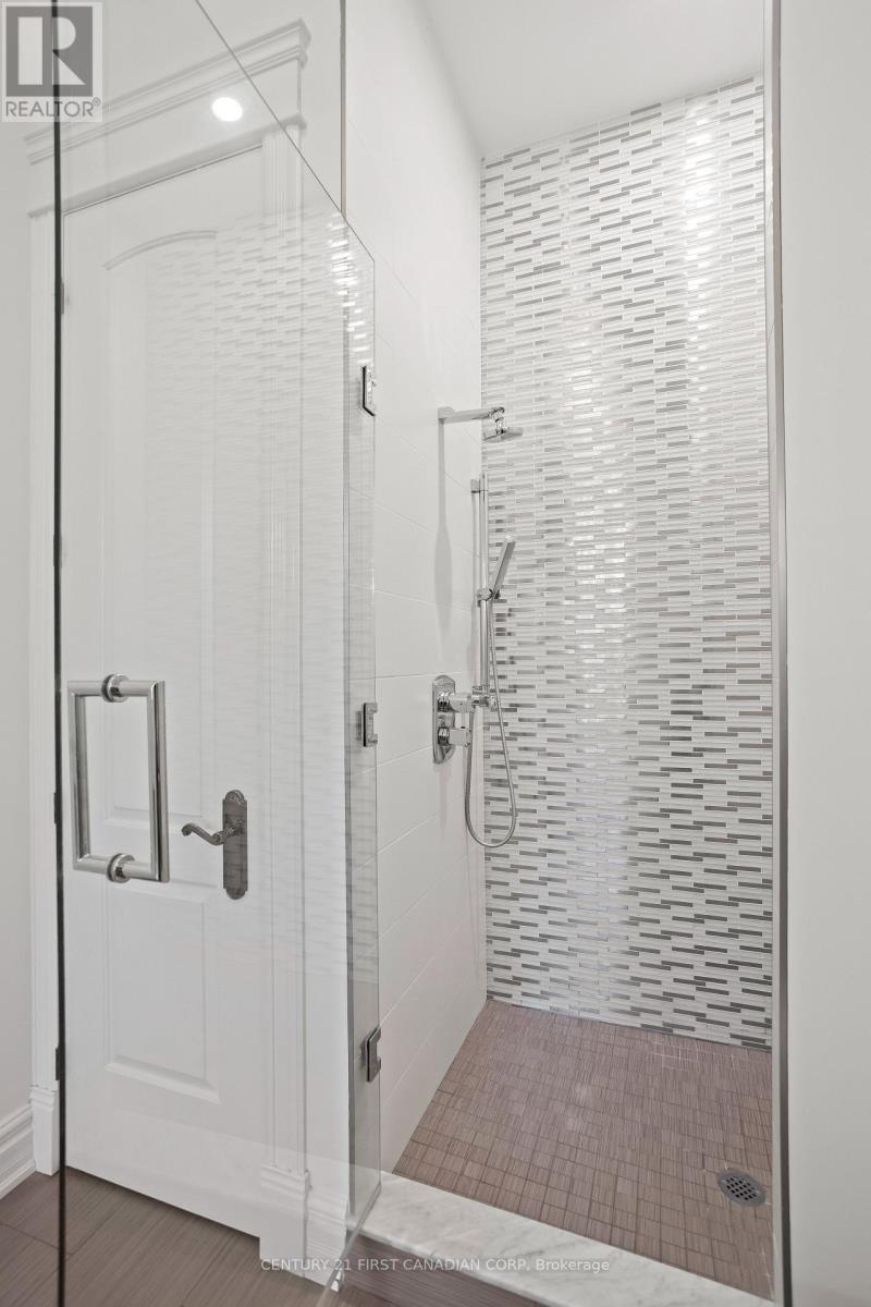 Photo 22 of 547 Crestwood Drive, London South ON