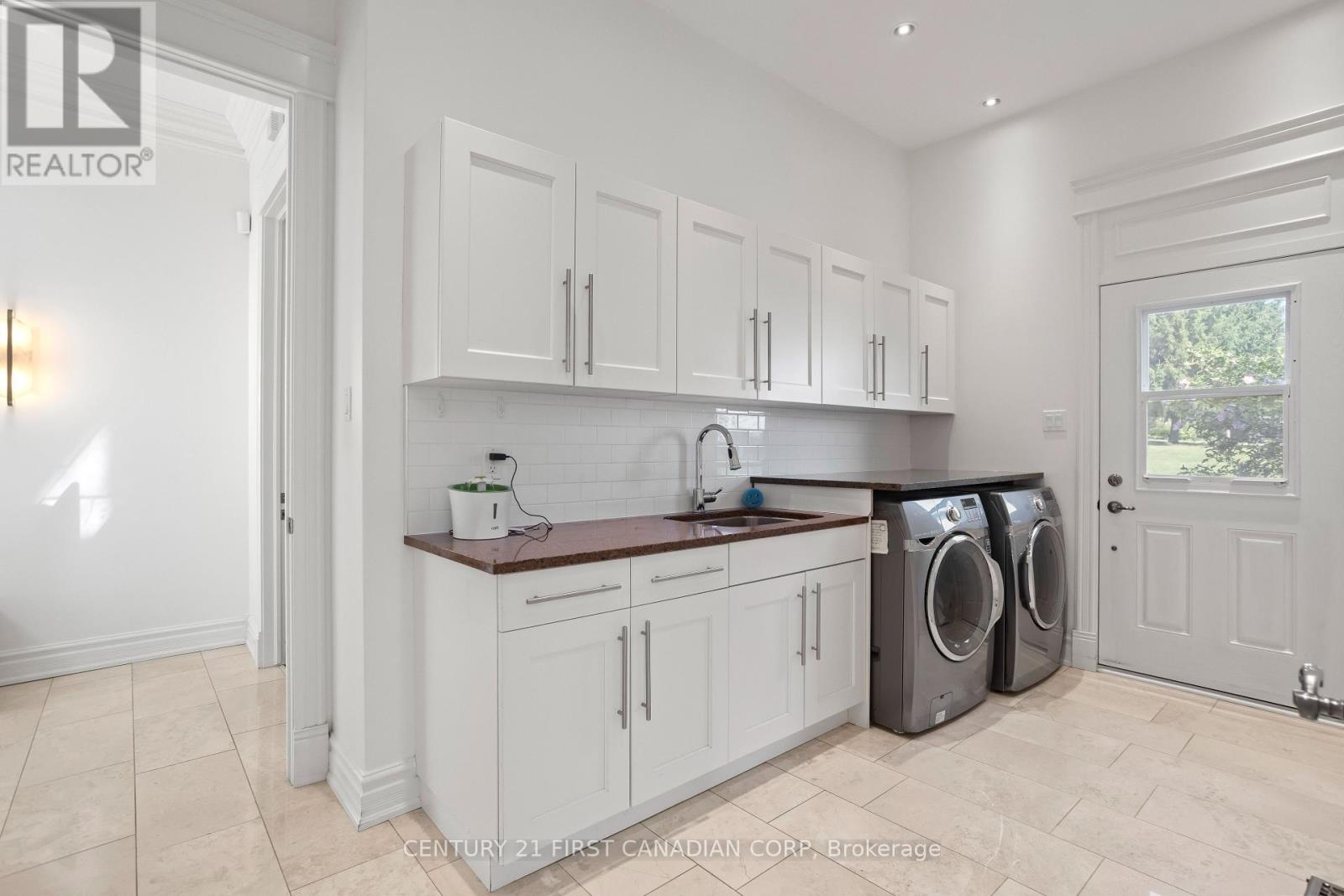 Photo 23 of 547 Crestwood Drive, London South ON