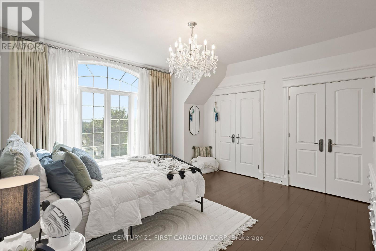 Photo 30 of 547 Crestwood Drive, London South ON