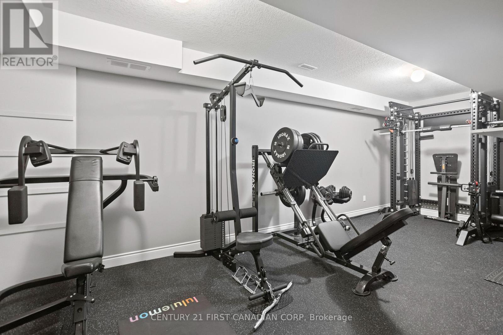 Photo 34 of 547 Crestwood Drive, London South ON