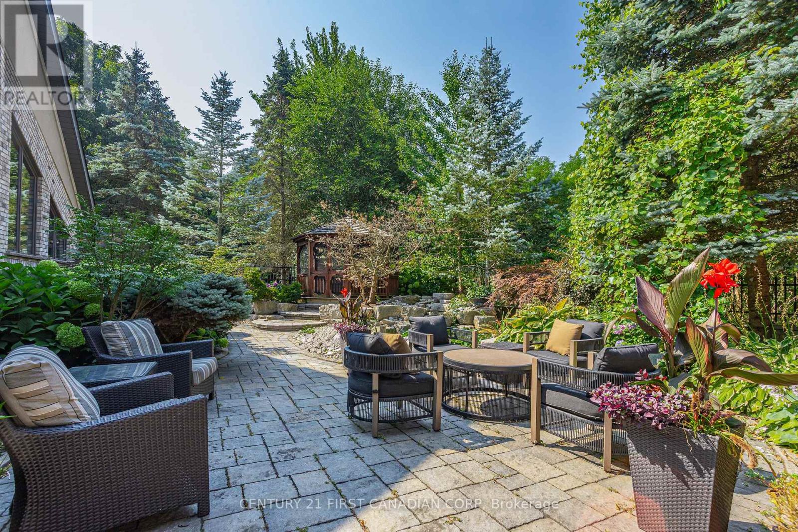 Photo 41 of 547 Crestwood Drive, London South ON