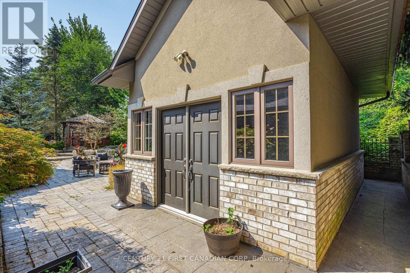 Photo 42 of 547 Crestwood Drive, London South ON