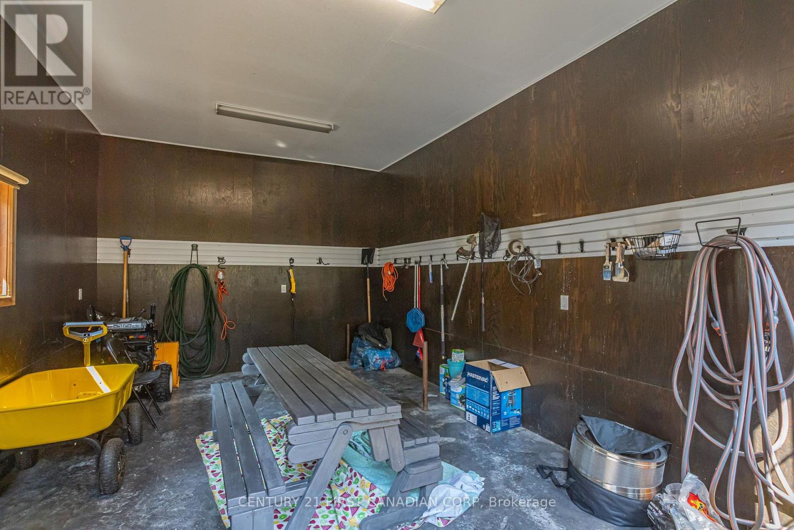 Photo 43 of 547 Crestwood Drive, London South ON