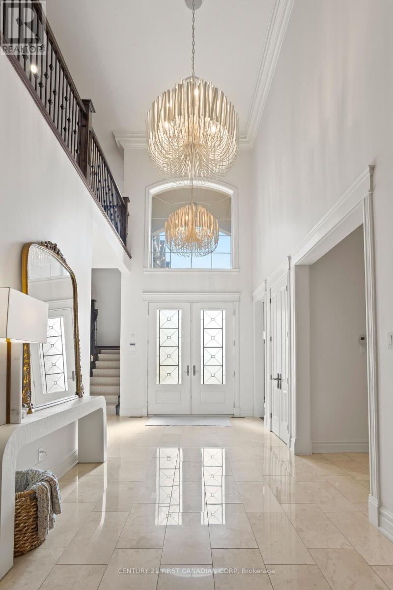 Photo 5 of 547 Crestwood Drive, London South ON