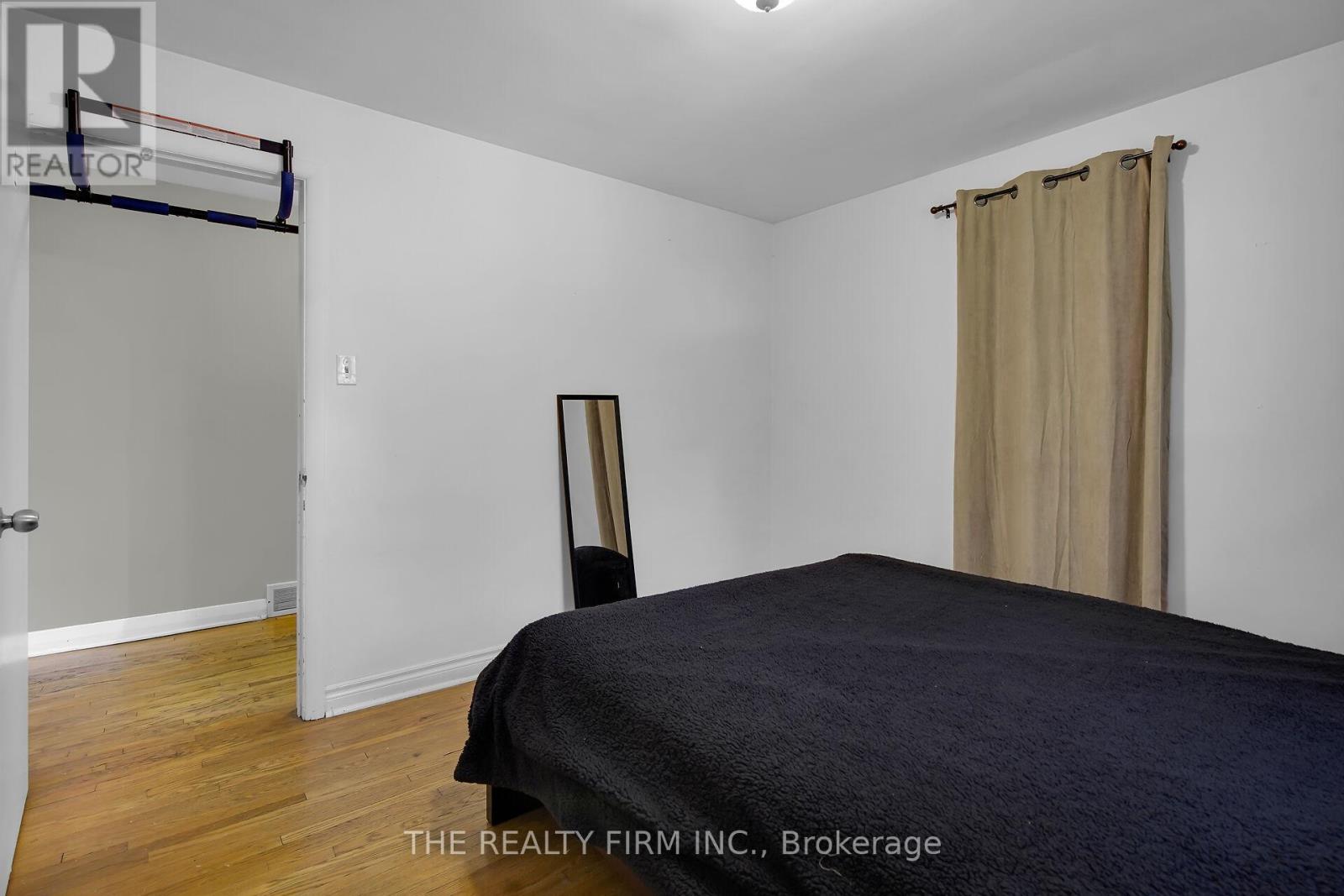 Photo 17 of 95 Edgar Drive, London North ON