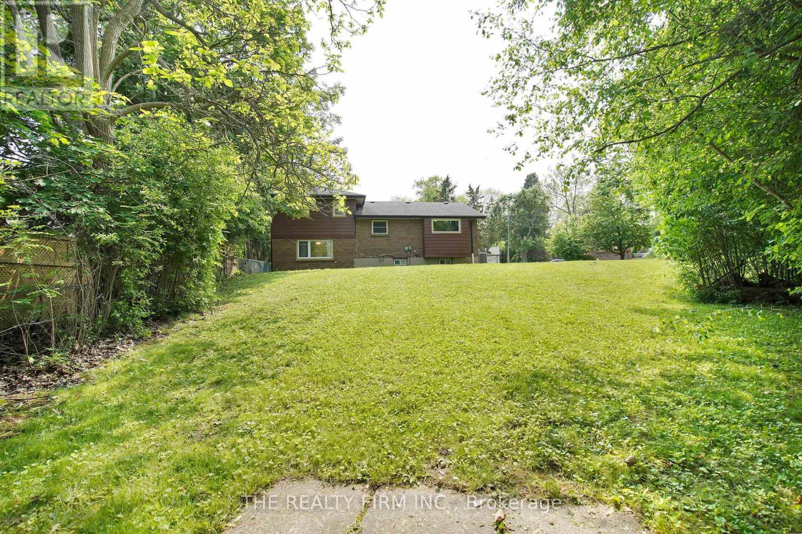 Photo 30 of 95 Edgar Drive, London North ON