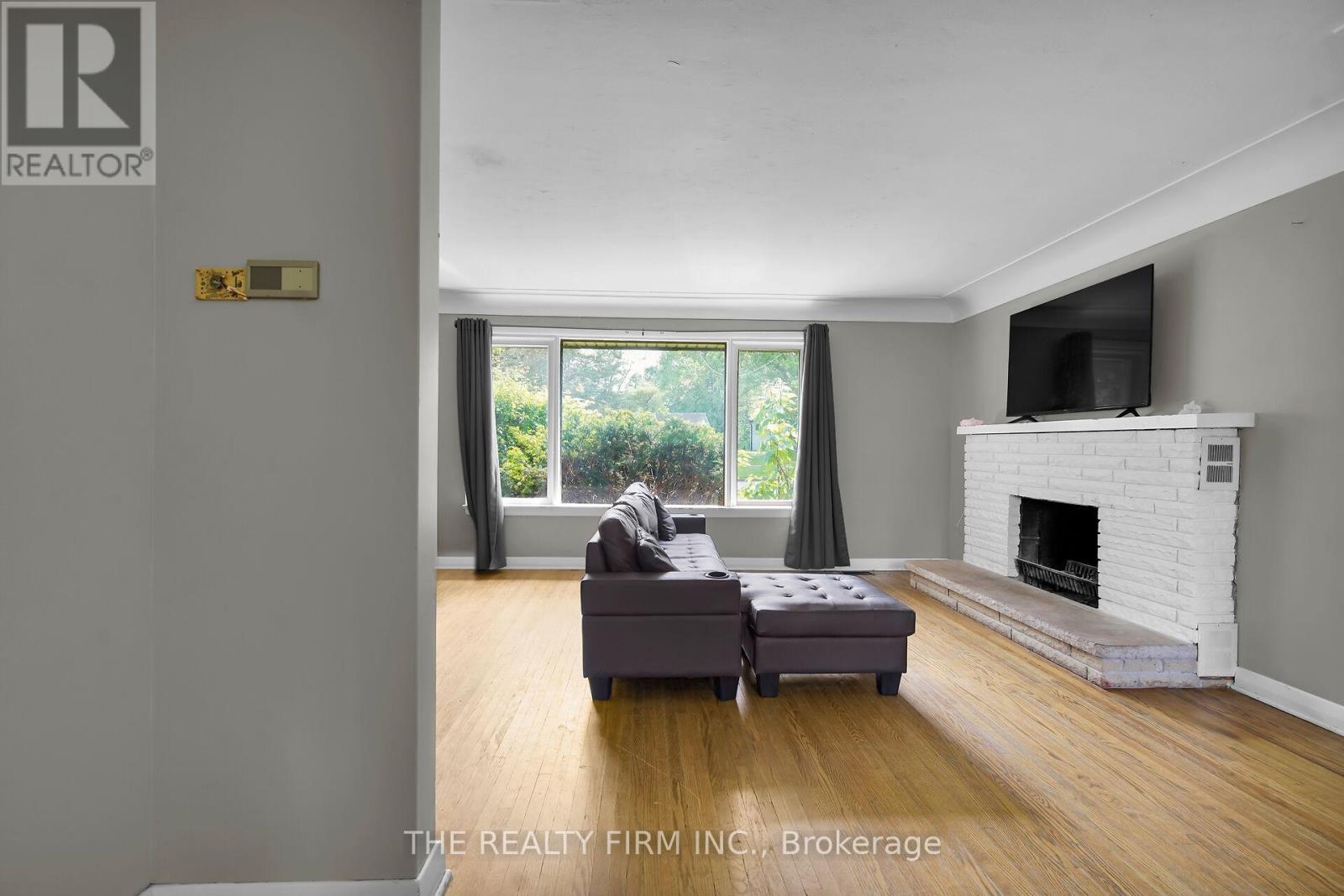 Photo 6 of 95 Edgar Drive, London North ON