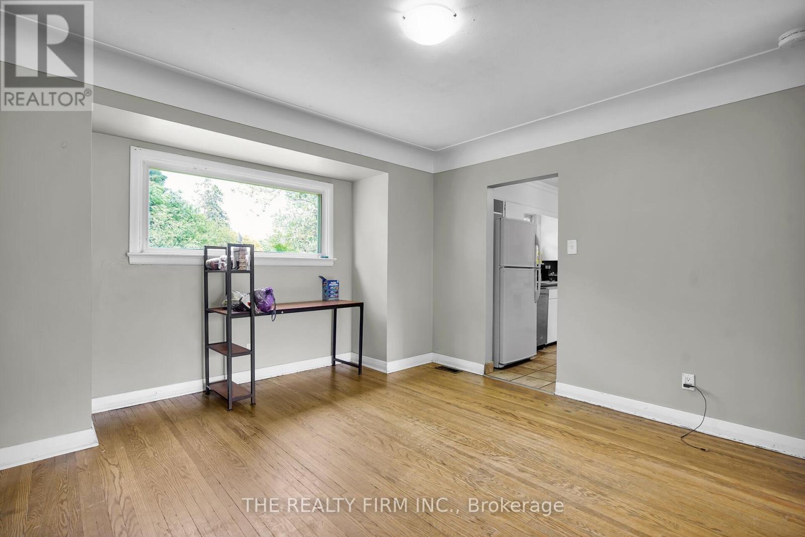 Photo 9 of 95 Edgar Drive, London North ON