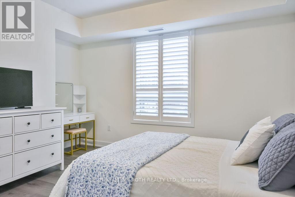 Photo 11 of 414 5 Chef Lane, Barrie ON