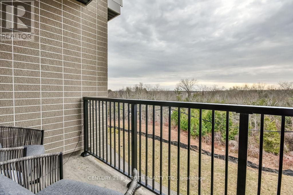 Photo 18 of 414 5 Chef Lane, Barrie ON