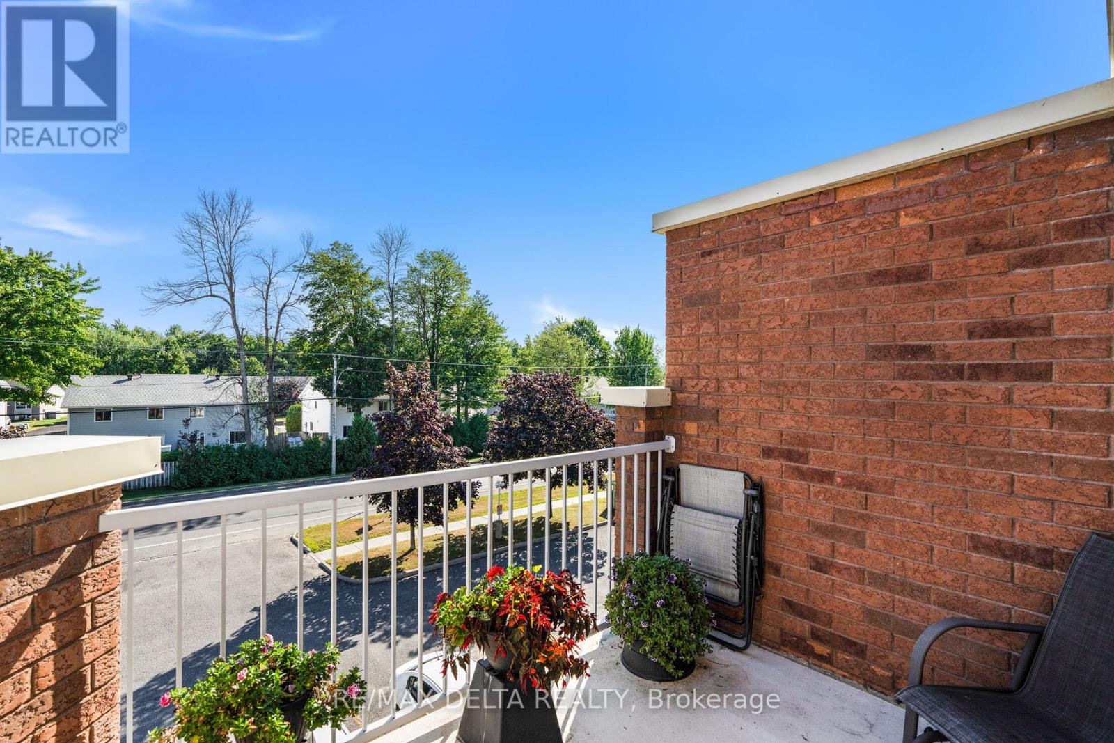 Photo 2 of 5 669 Spence Avenue, Hawkesbury ON