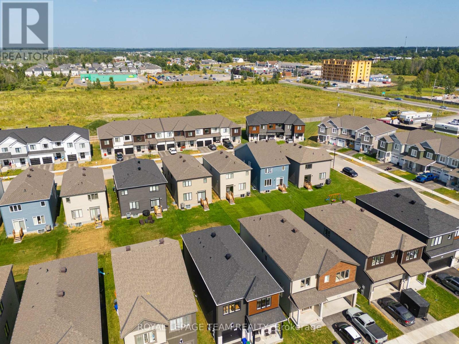 Photo 32 of 149 Robert Perry Street, North Grenville ON