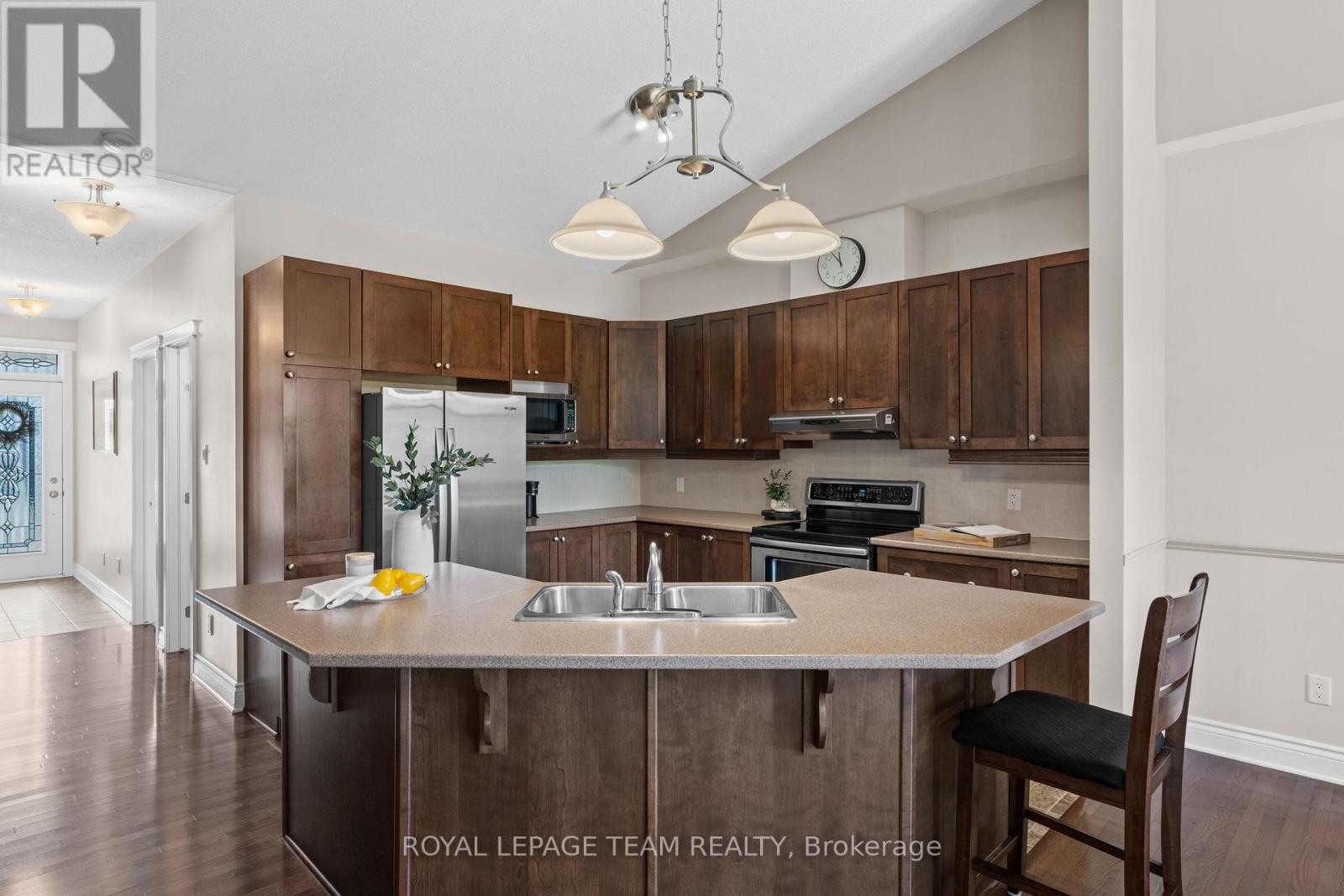 Photo 11 of 920 Burwash Landing Bay, Ottawa ON