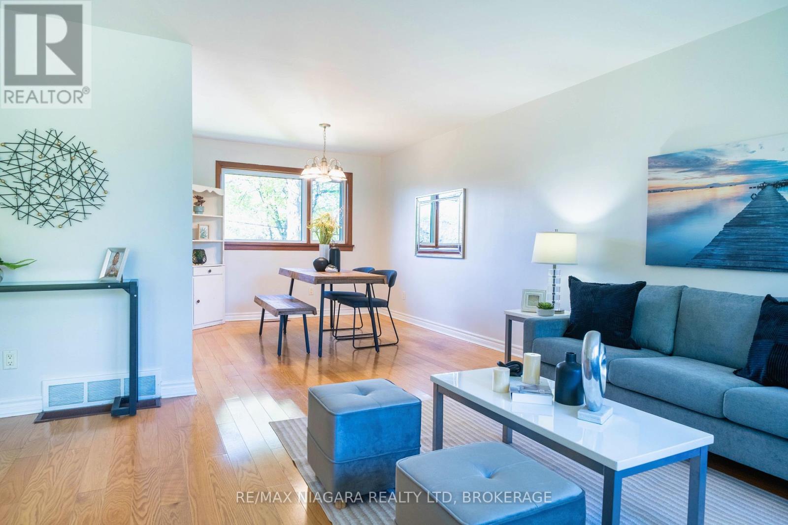 Photo 29 of 55 North Hills Terrace, Toronto ON