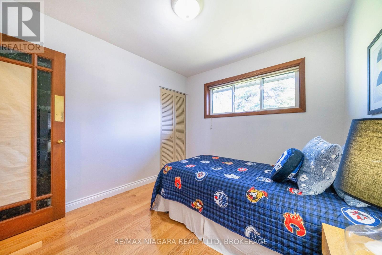 Photo 9 of 55 North Hills Terrace, Toronto ON