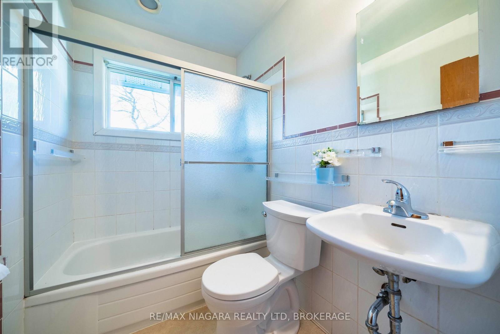 Photo 37 of 55 North Hills Terrace, Toronto ON