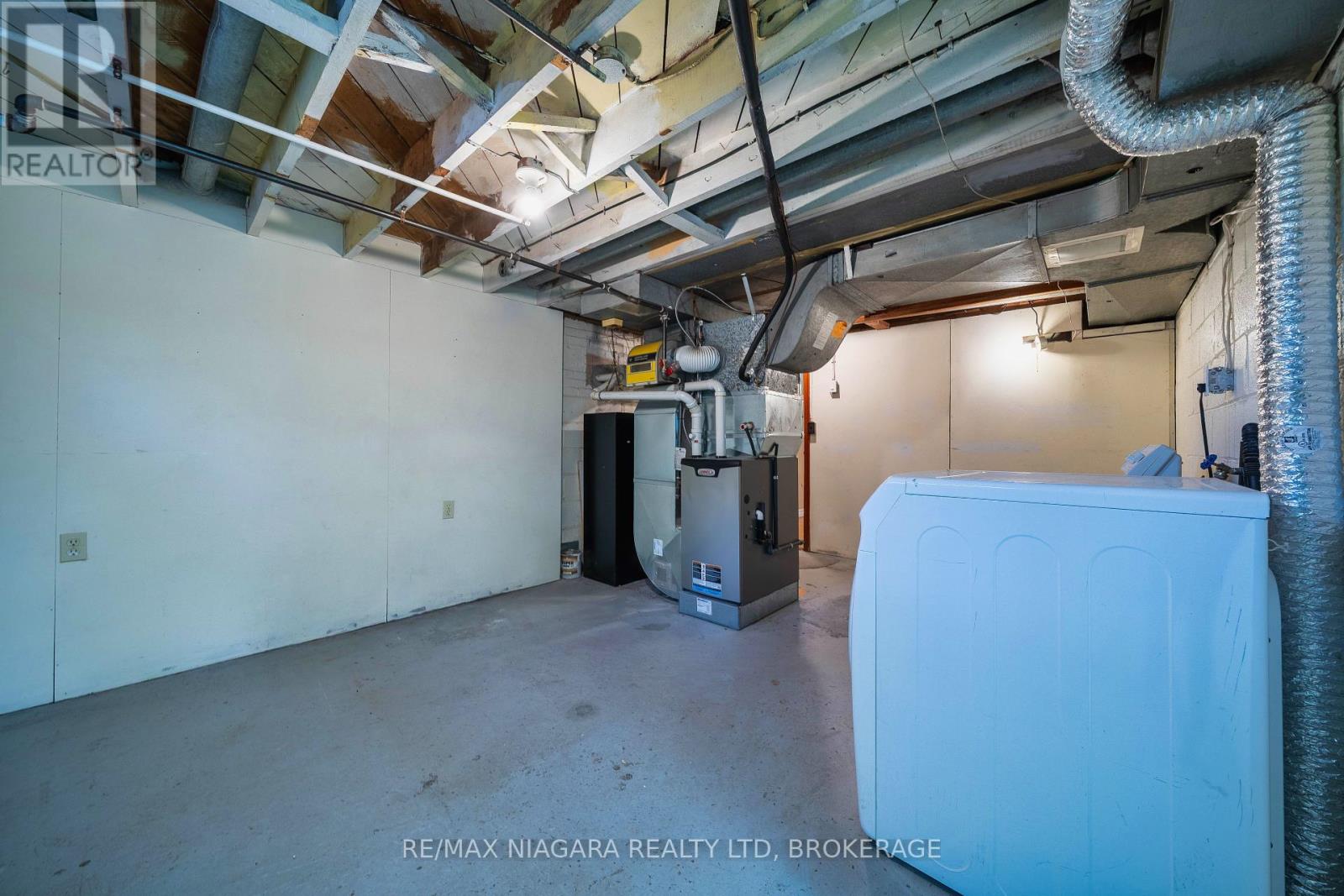Photo 24 of 55 North Hills Terrace, Toronto ON