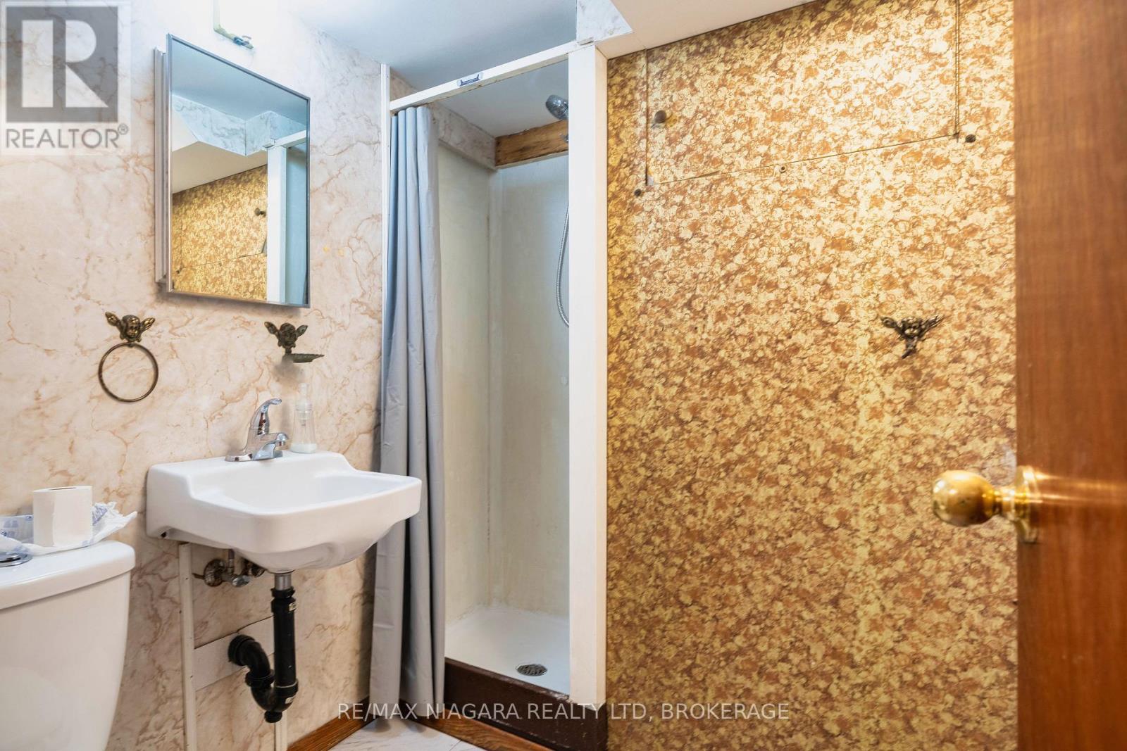 Photo 4 of 55 North Hills Terrace, Toronto ON