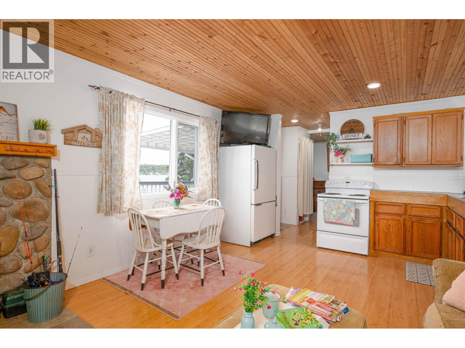 50490 LLOYD DRIVE, Cluculz Lake