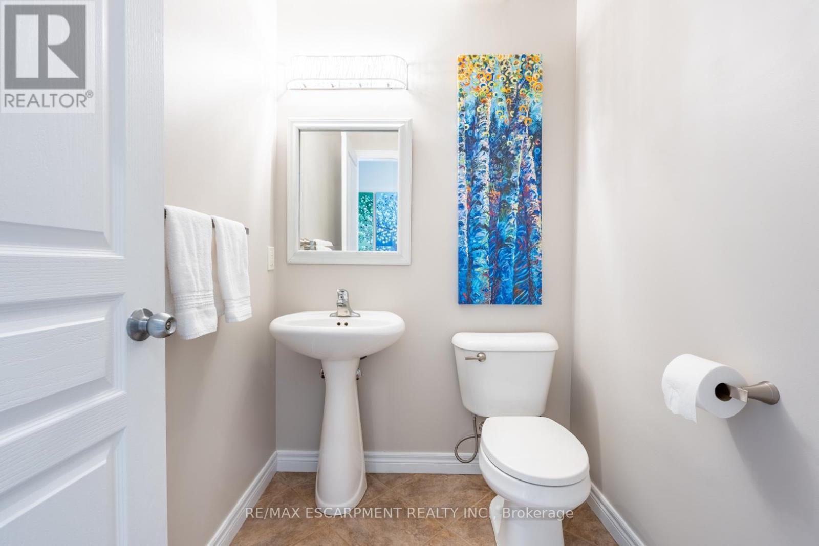 Photo 22 of 2338 Norland Drive, Burlington ON