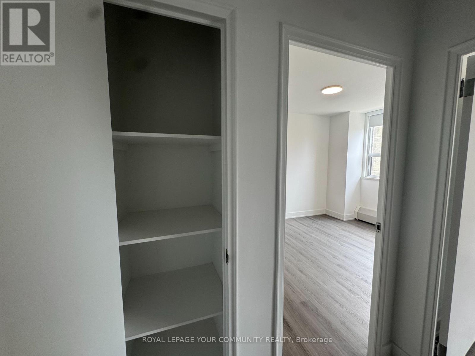 Photo 11 of 0521 135 Tyndall Avenue, Toronto ON