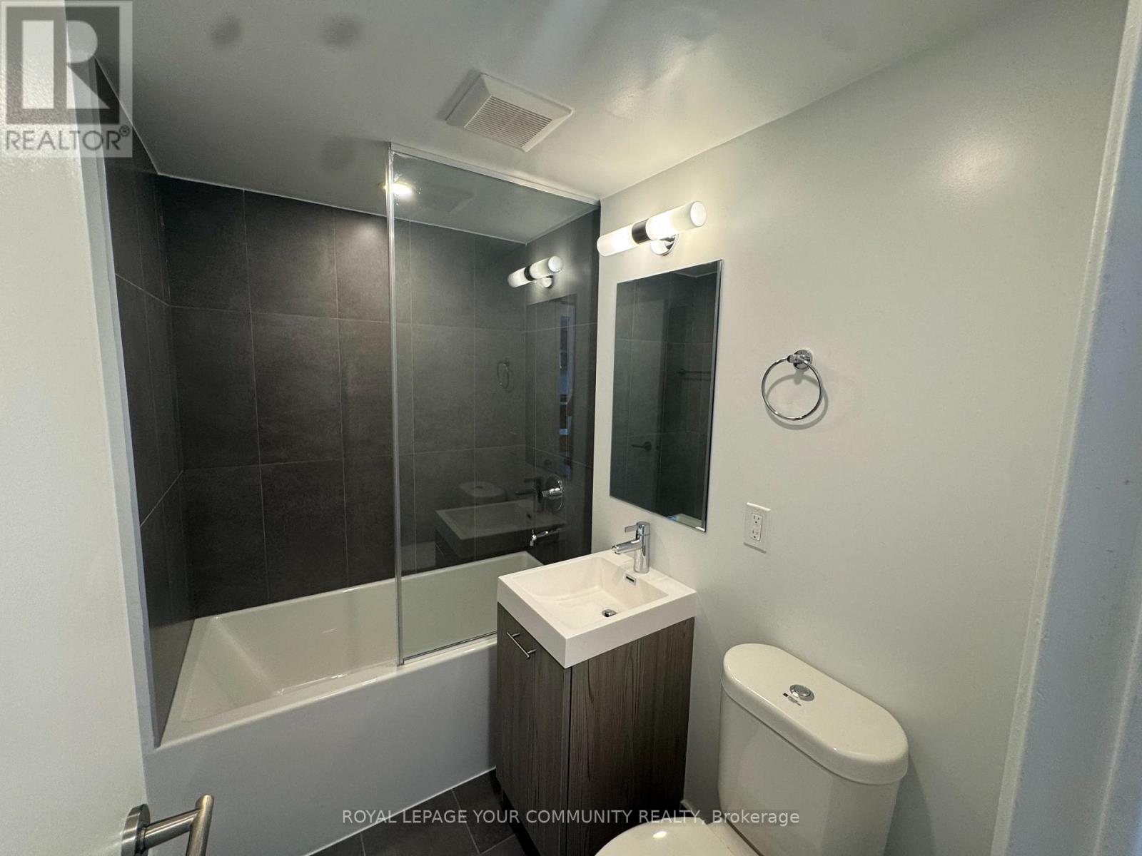 Photo 11 of 0815 135 Tyndall Avenue, Toronto ON