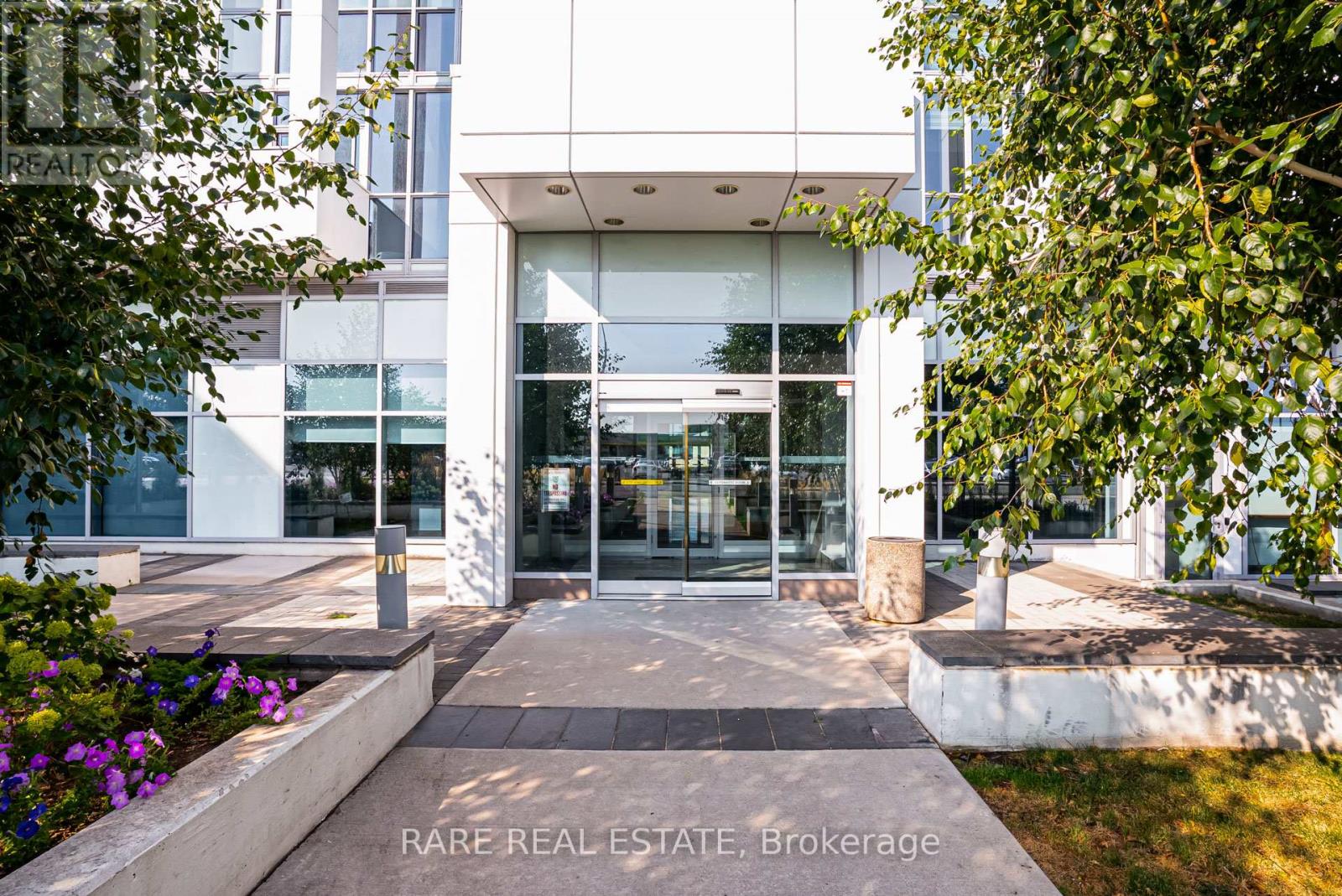 Photo 18 of 1901 65 Speers Road, Oakville ON