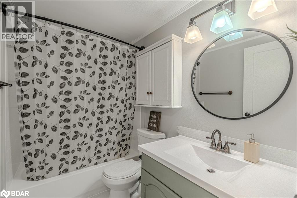 Photo 17 of 44 Edward Street, Bracebridge ON