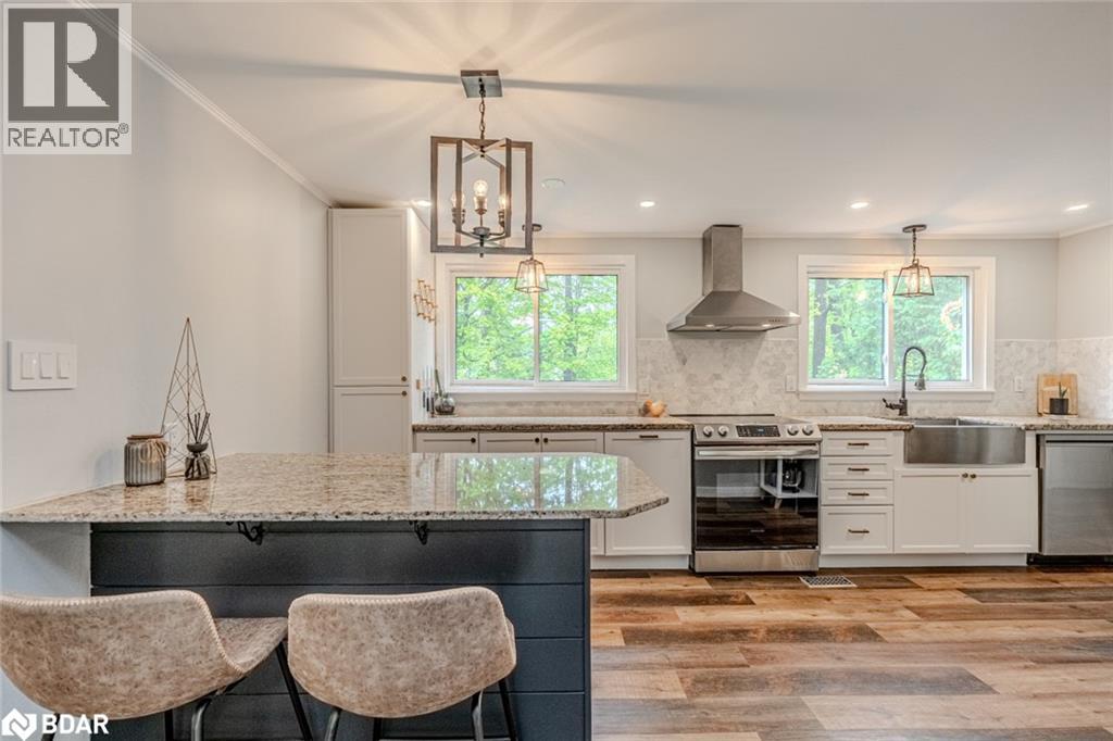 Photo 5 of 44 Edward Street, Bracebridge ON